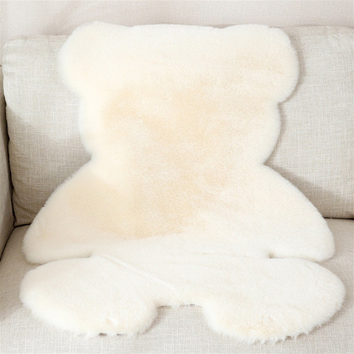 Krem Ayıcık Şekilli Peluş Halı