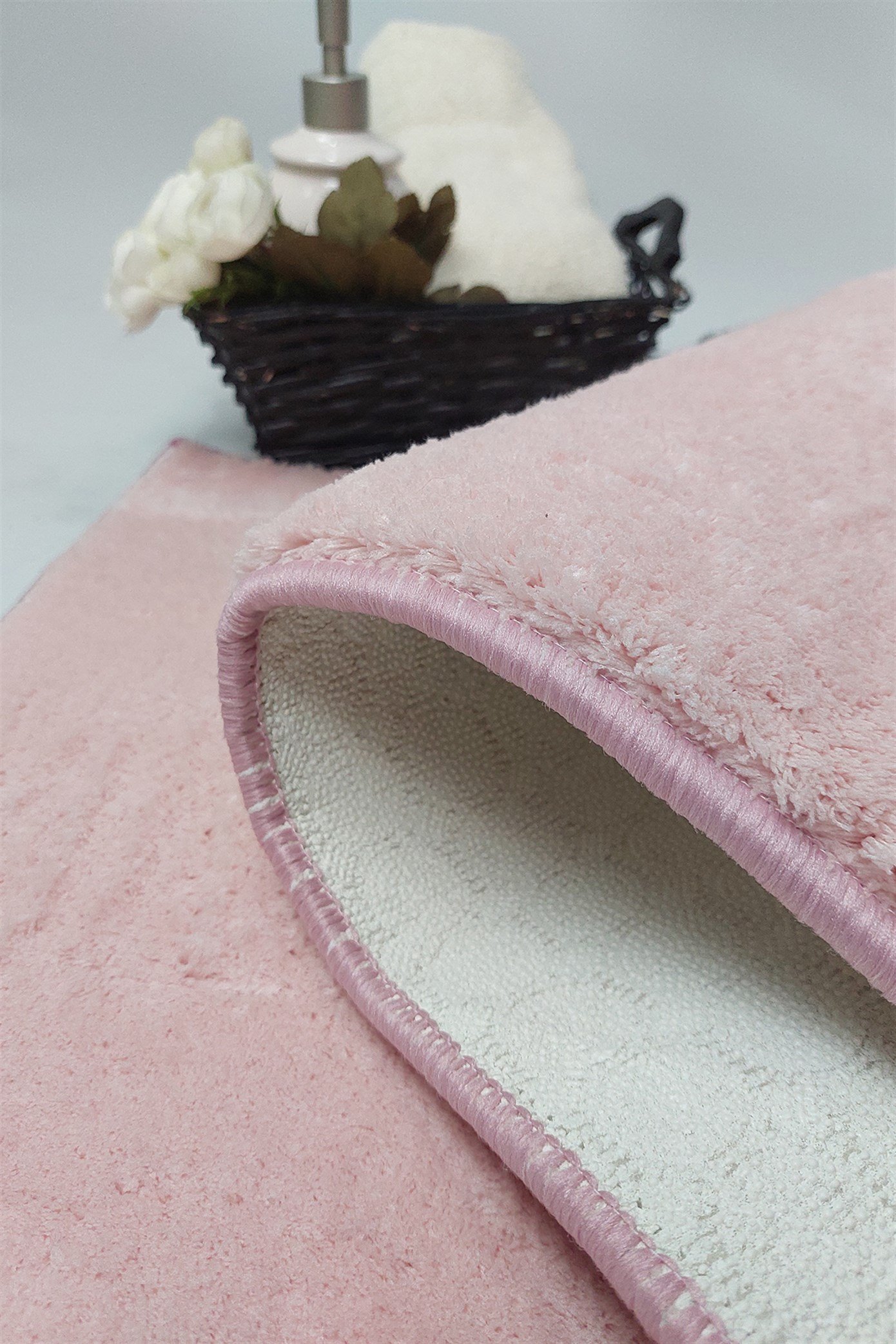 Pudra Renkli Peluş Banyo Paspası Takımı