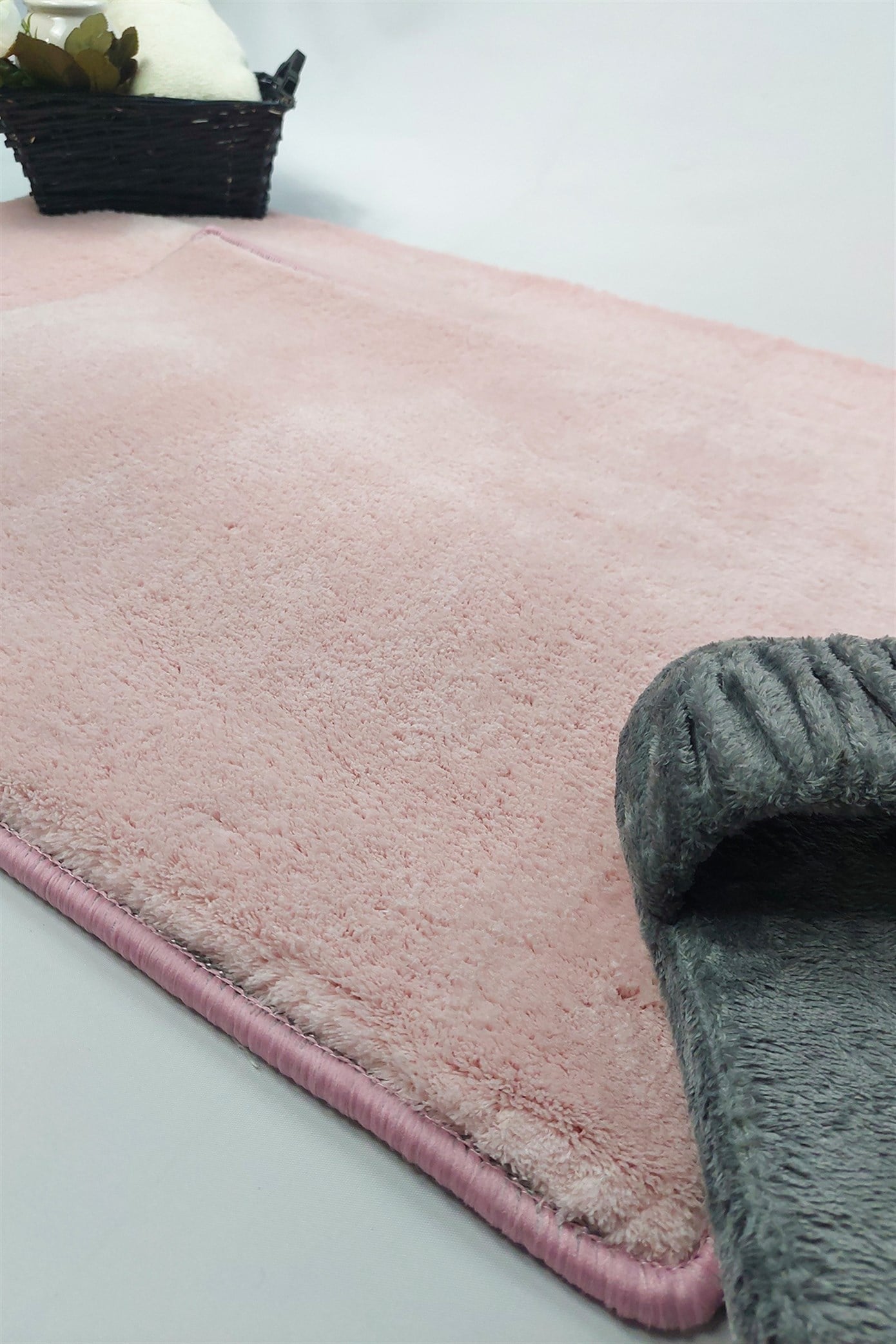 Pudra Renkli Peluş Banyo Paspası Takımı