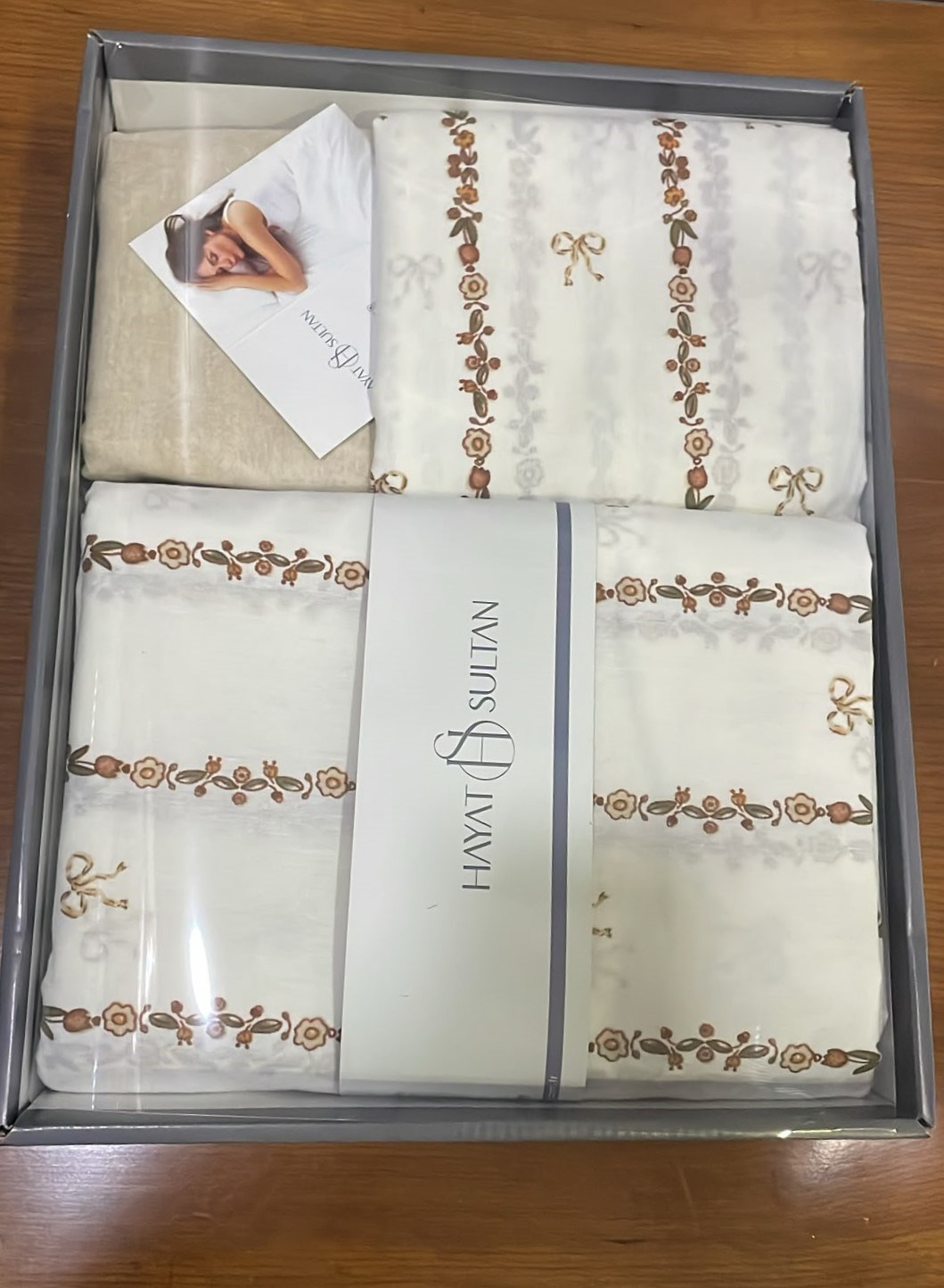 Tek Kişilik Desenli Nevresim Takımı HT05 160x220