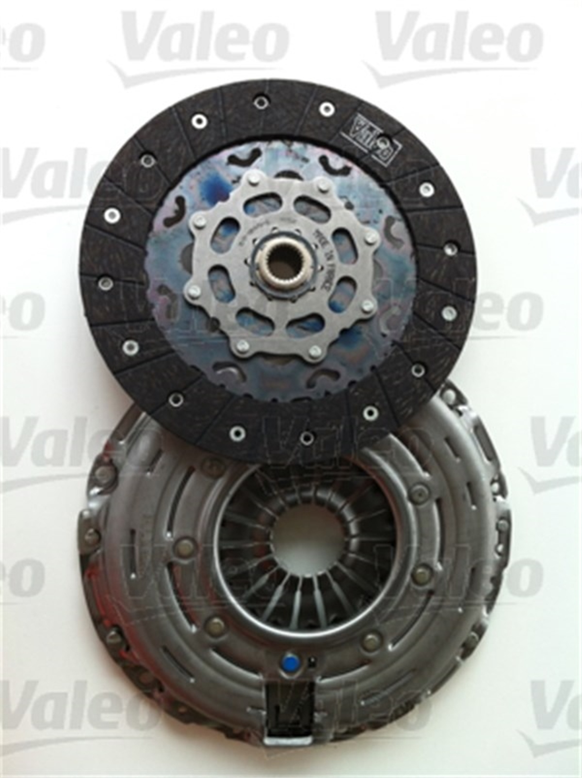 YEDEK PARÇADEBRIYAJ SETİ BASKI DİSK P3008-P5008-P508-C4 PICASSO-C5-DS5 1.6 HDİ 10 DV6C EURO5 VALEO 828118VALEOVALEO 828118
