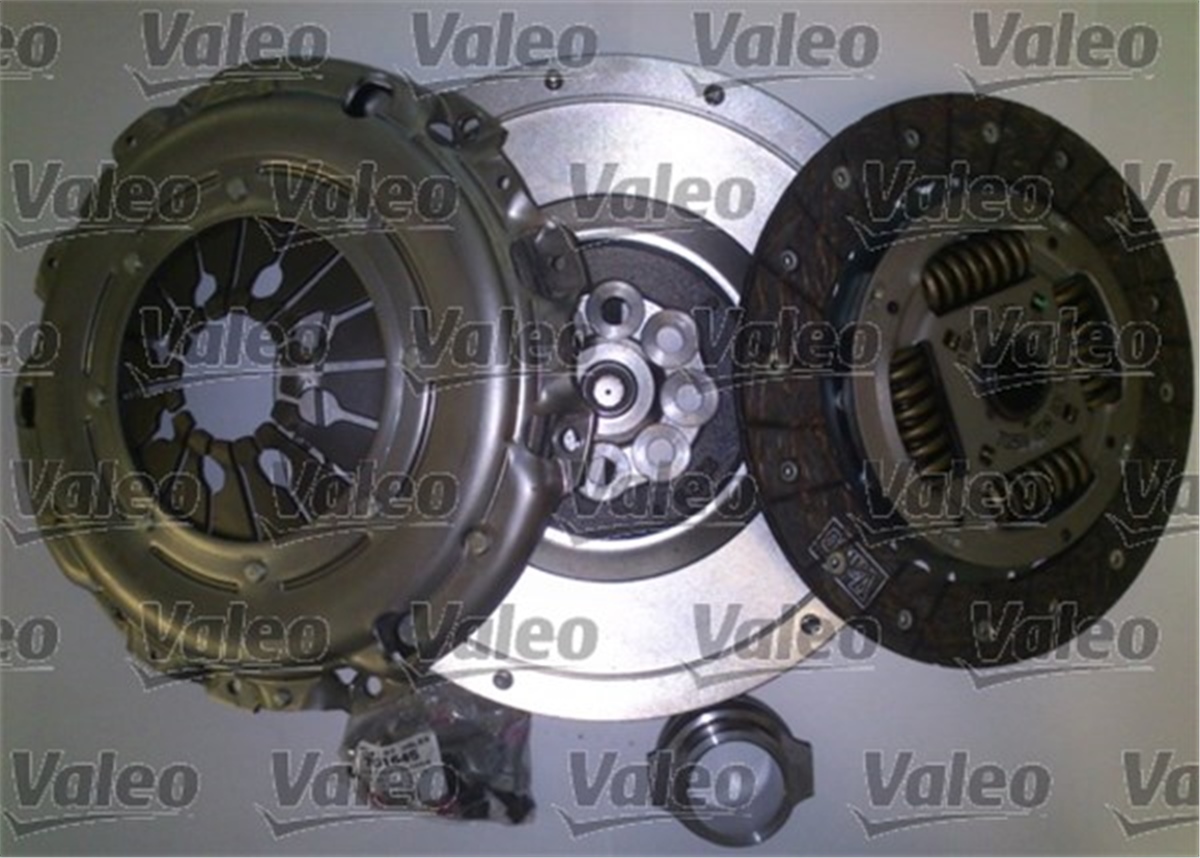 YEDEK PARÇADEBRIYAJ SETİ VOLANLI BMW E46 325İ-330İ 00-05 -BMW 5 E60 520İ-525İ-530İ 03-10 - X3 E83 2.5 VALEO 835101VALEOVALEO 835101