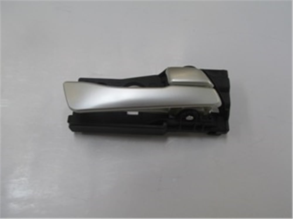 YEDEK PARÇAHyundaı Accent- Blue- 11/18 Arka Kapı İç Açma Kolu Sağ Siyah (Elceği Gümüş Gri) 83620-1R010-CrMEYDAN596-3051