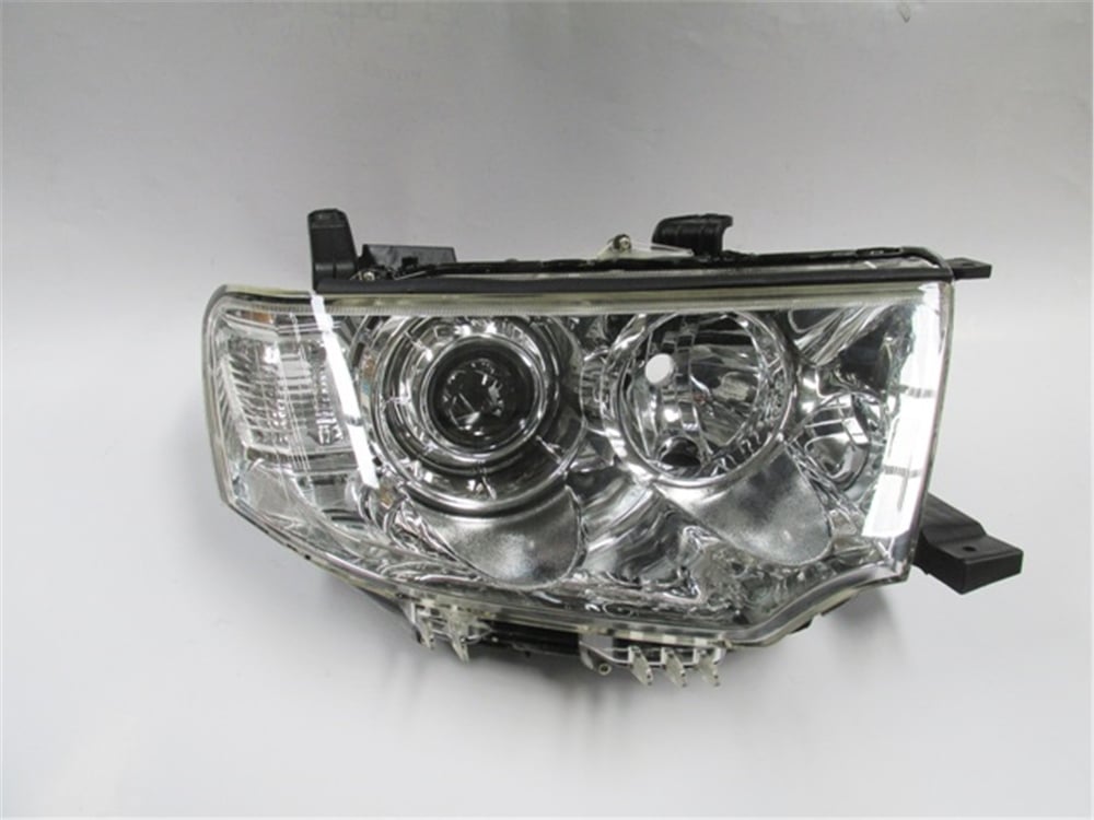 YEDEK PARÇAMıtsubıshı L200- Pıck Up- 10/15 Far Lambası Sağ Manuel/Mercekli (Koto) 8301B358MEYDAN140-1005