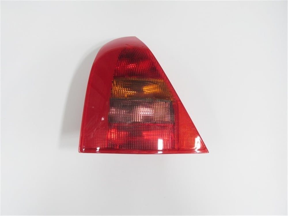 YEDEK PARÇARenault Clıo- Hb- 98/01 Stop Lambası Sol (Kırmızı/Sarı/Füme) Duysuz 7700410515MEYDAN1426-1502