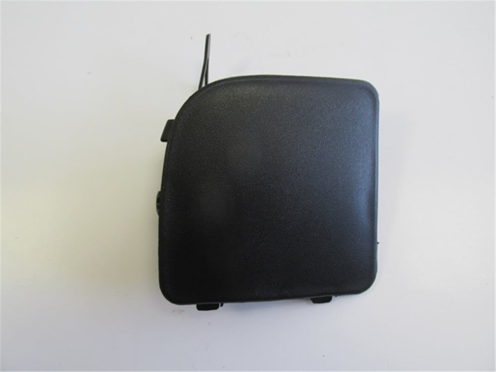 YEDEK PARÇARenault Kangoo- 08/13 Ön Tampon Çeki Demiri Kapağı Siyah 511804337RMEYDAN1478-2065