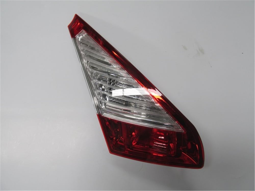 YEDEK PARÇARenault Megane- Iıı- Hb- 10/13 İç Stop Lambası Sol Kırmızı/Beyaz 265550009RMEYDAN1447-1512