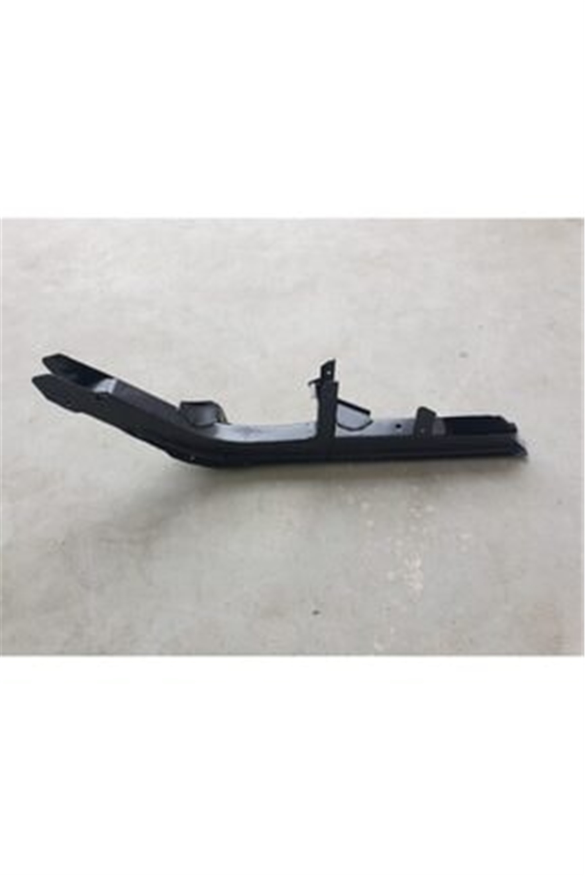YEDEK PARÇAŞASE KOMPLE SAĞ ÖN R12/TOROSBOZTEKİNBOZ-40110R
