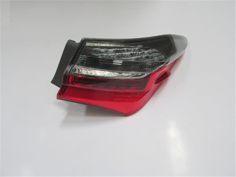 YEDEK PARÇAToyota Corolla- Nde180- 16/18 Dış Stop Lambası Sağ Kırmızı/Beyaz/Ledli (E Marklı) 81550-02A80MEYDAN201-1503