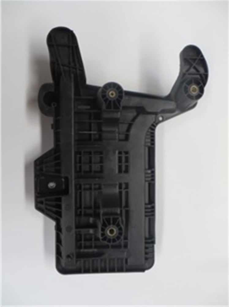 YEDEK PARÇAVolkswagen Caddy- 11/15 Akü Koruyucu Plastiği Alt Gövdesi 1K0915333HMEYDAN1192-4413