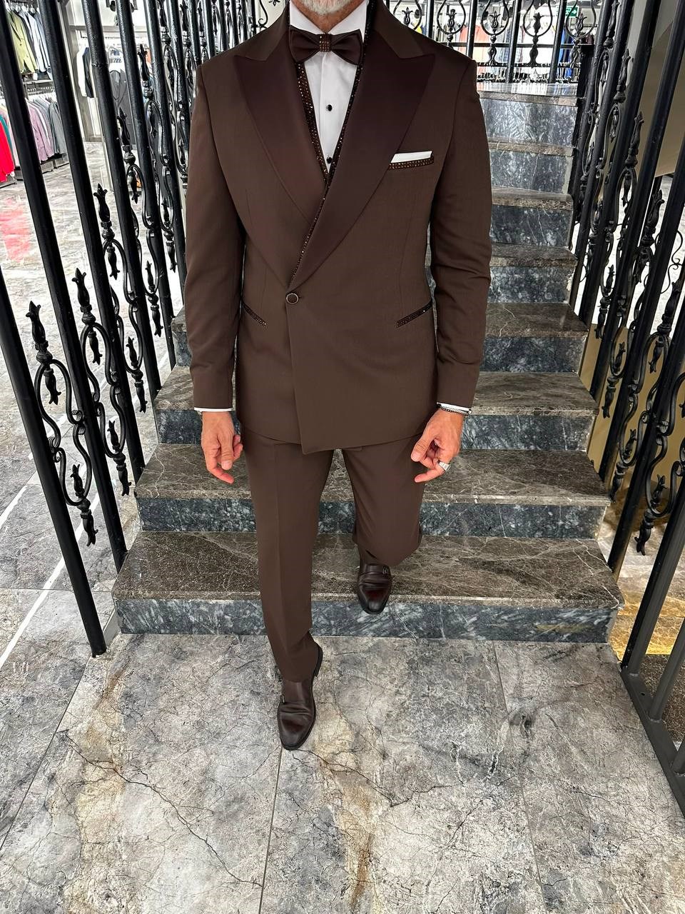 RHINE MASQWA SUIT