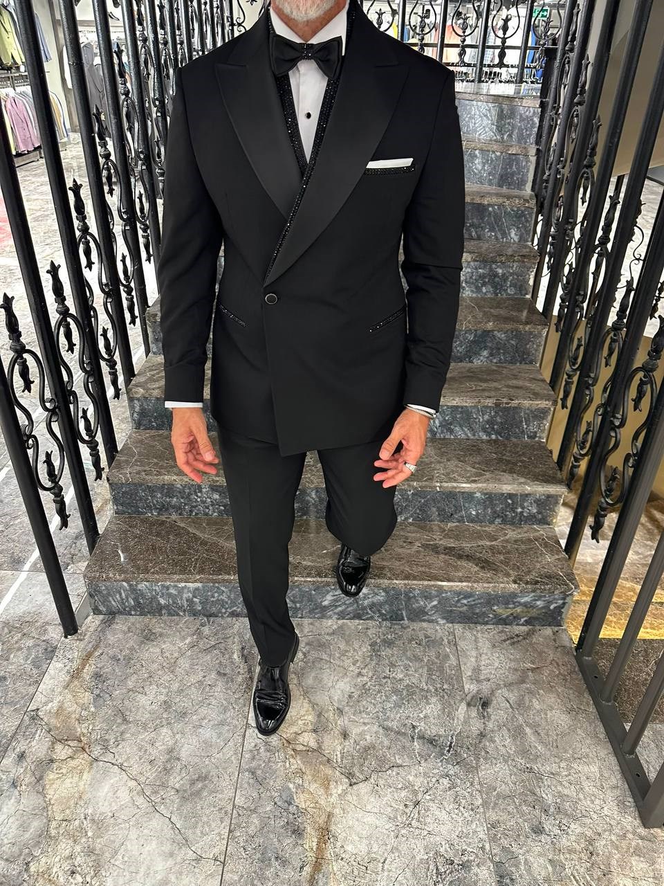 YNELLO SUIT
