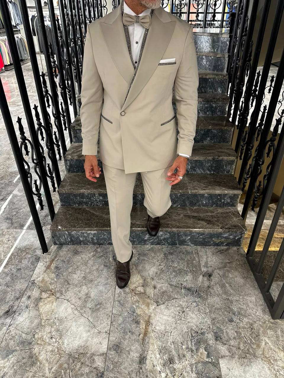 RHINE MASQWA SUIT