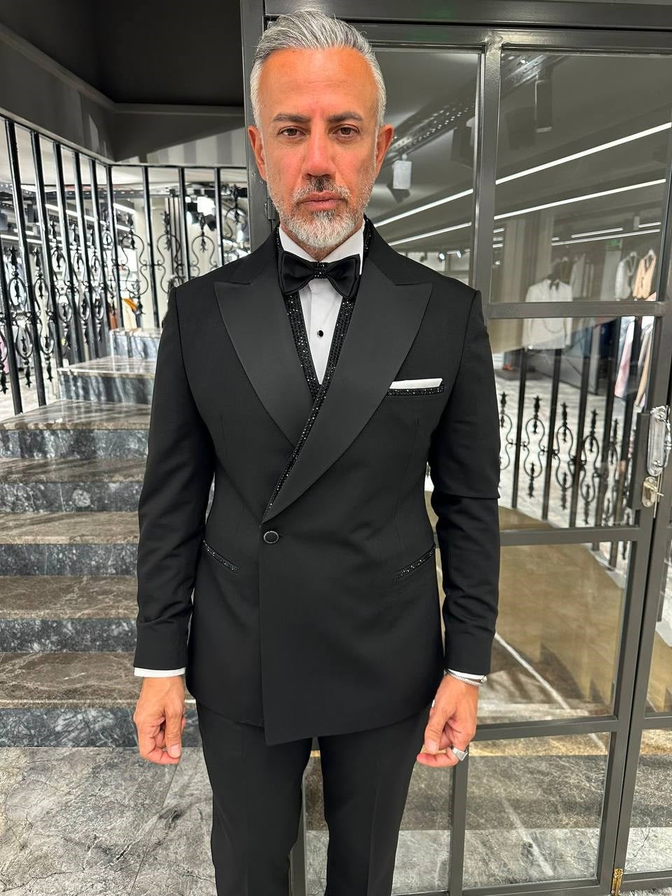 YNELLO SUIT