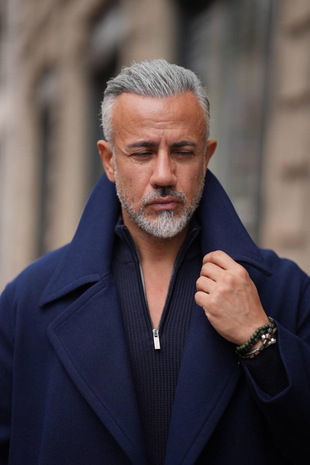 DOUBLE BREASTED WOOL COAT 