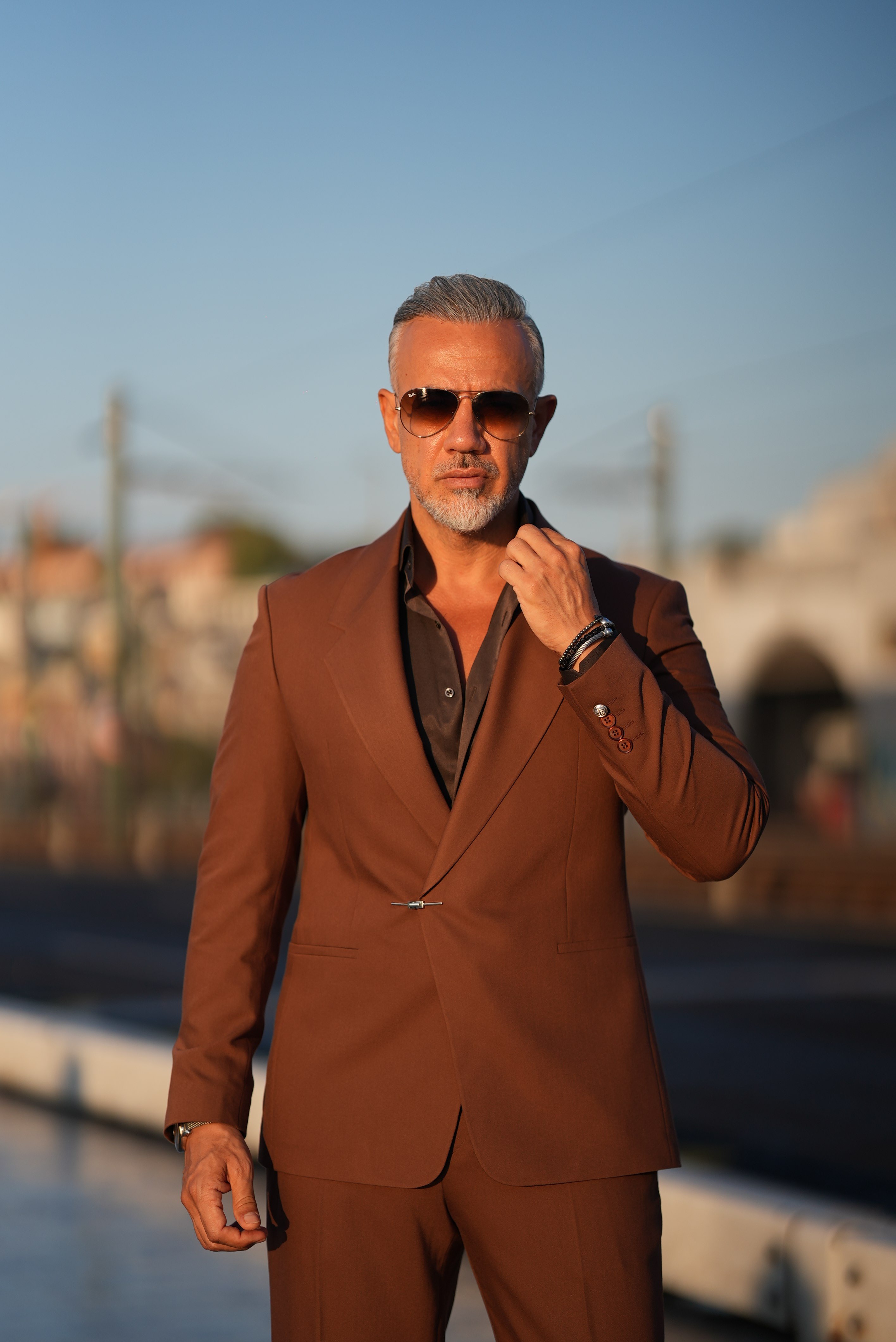  MODELLİ TAKIM ELBİSE 