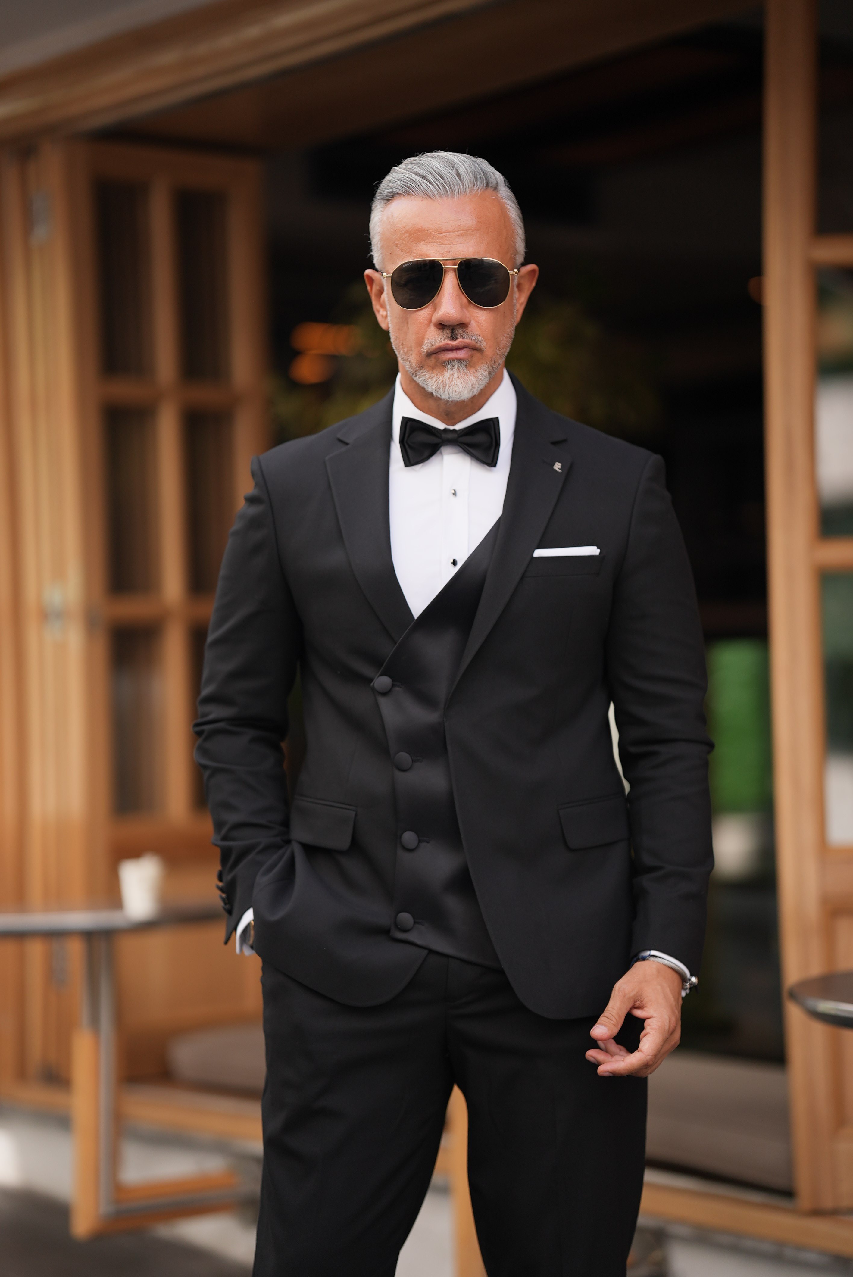 5560 SATEN DETAYLI TAKIM ELBİSE FV