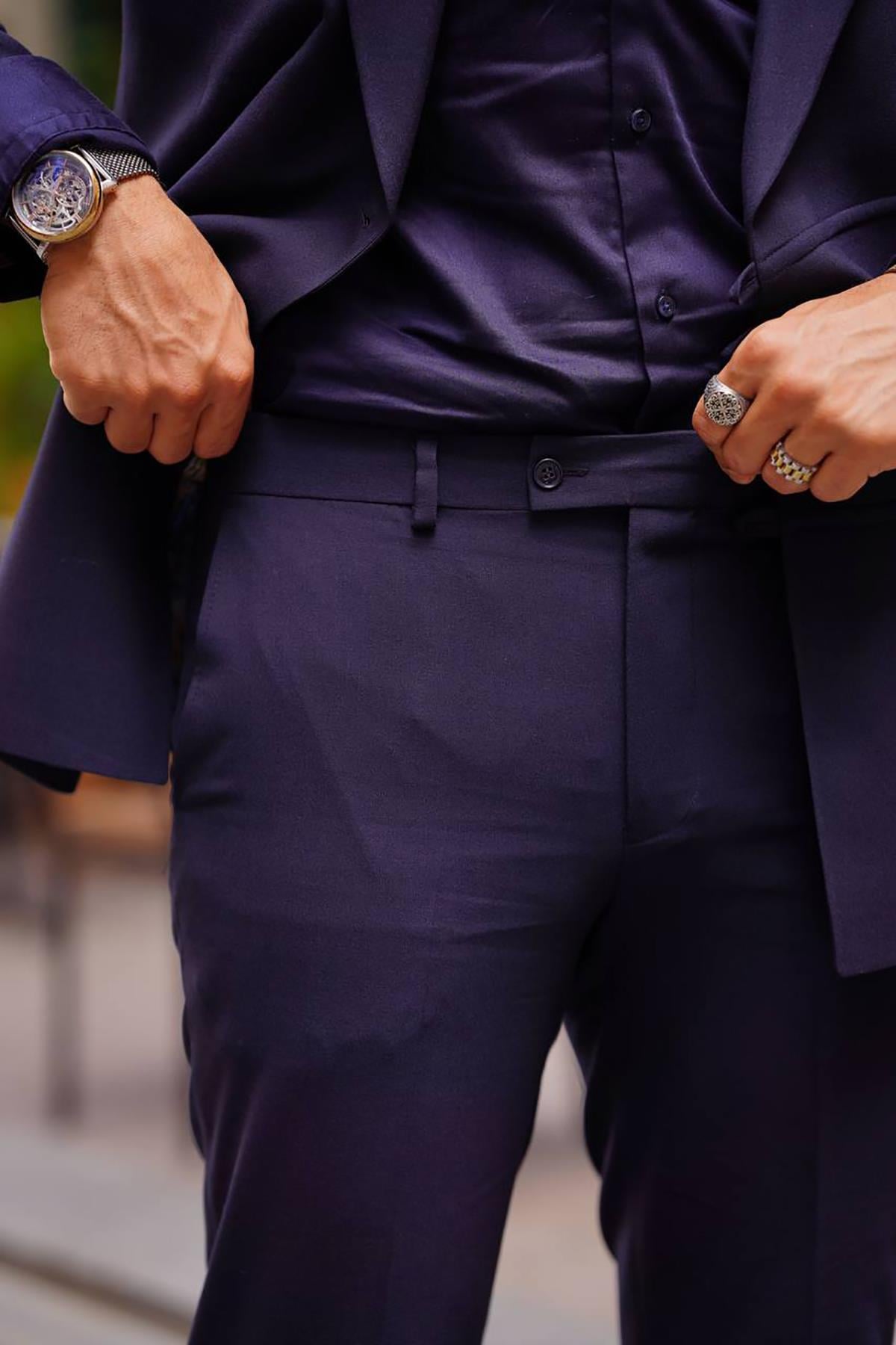 PREMIUM SUIT WITH QUADRUPLE BUTTON RACK