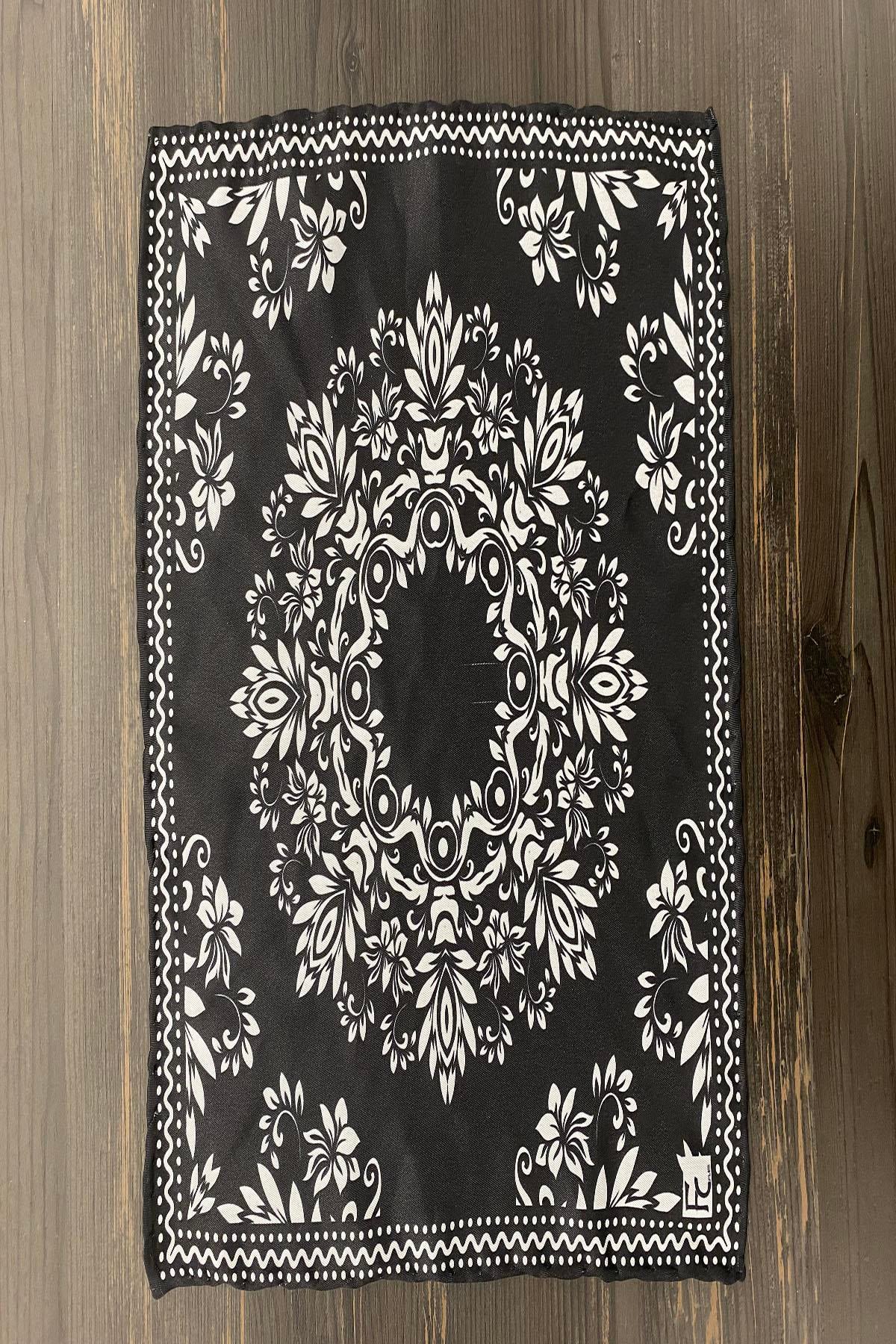 DESENLİ MENDİL 