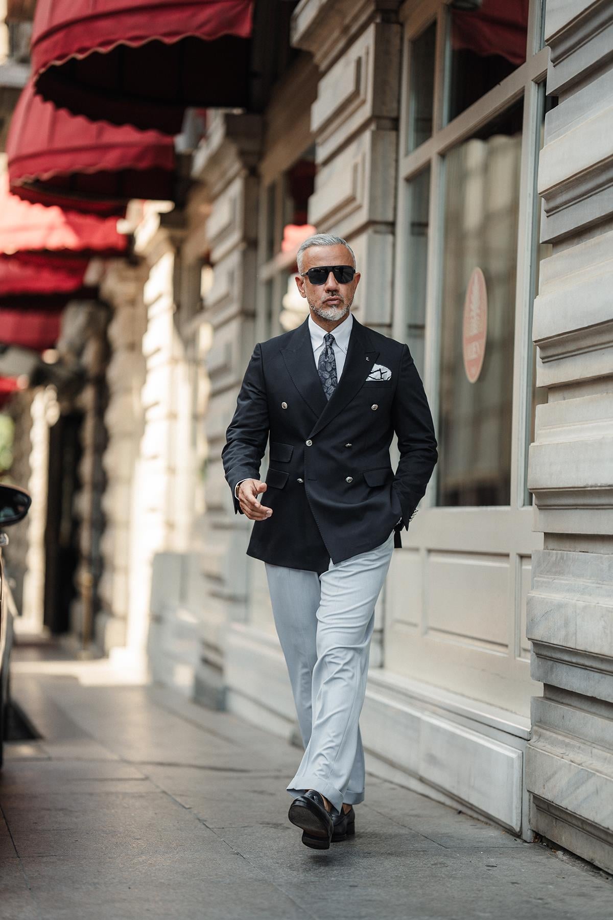 DOUBLE BREASTED CLASSIC BLAZER