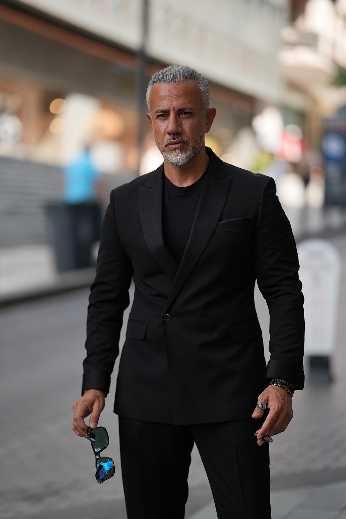 DOUBLE BREASTED SUIT