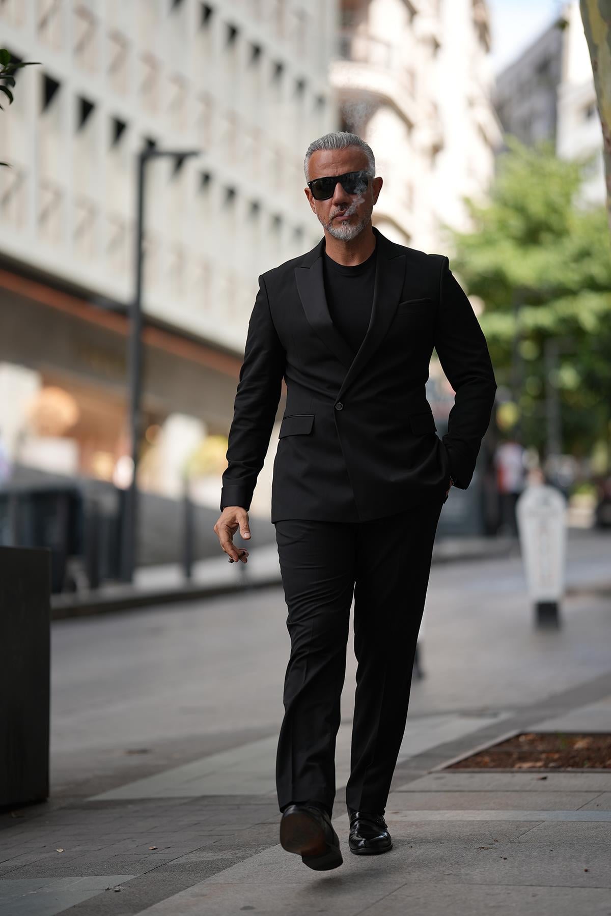 DOUBLE BREASTED SUIT