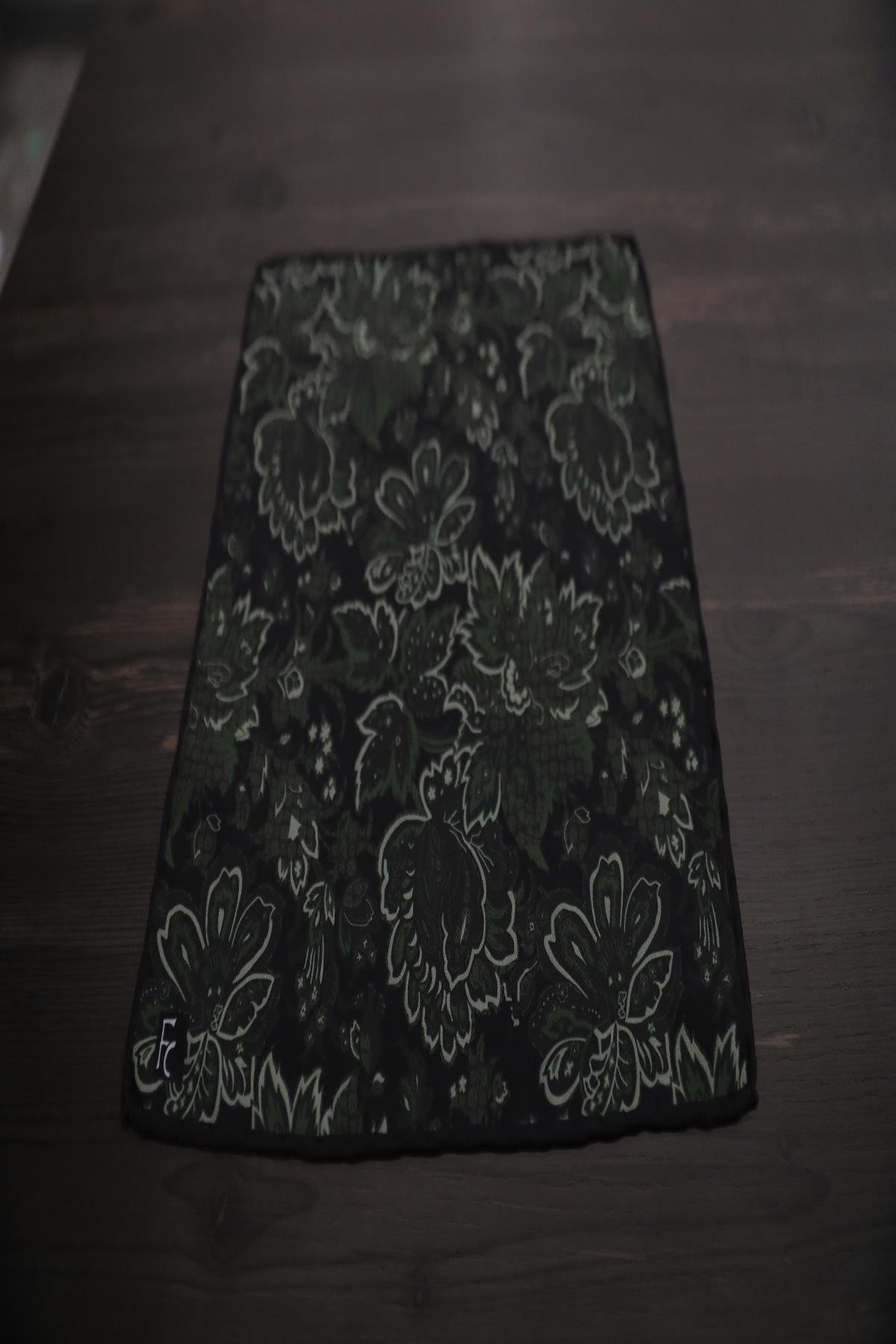 FC PREMIUM HANDKERCHIEF