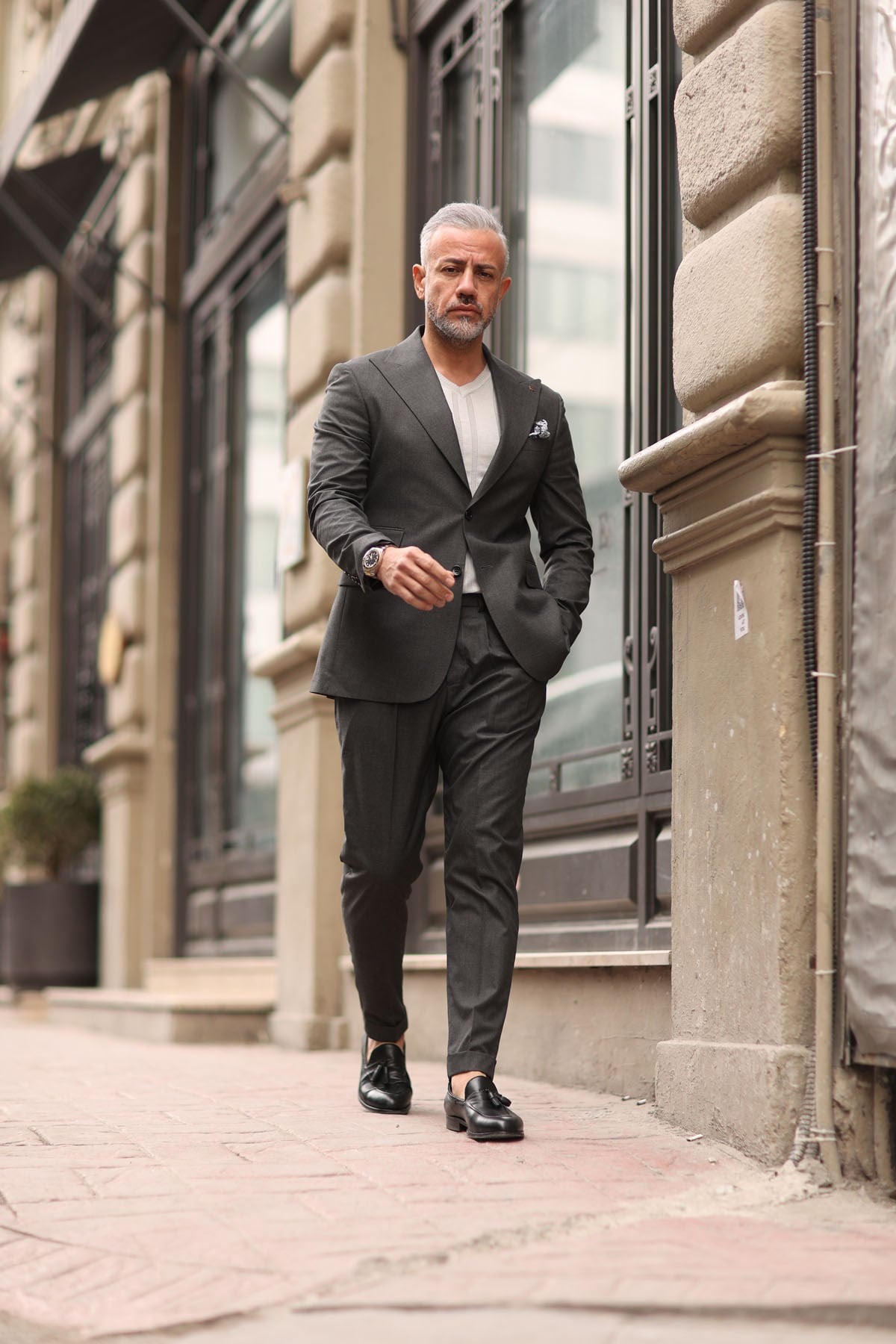 FÜME GENİŞ YAKA PANTOLONU PİLELİ TAKIM ELBİSE