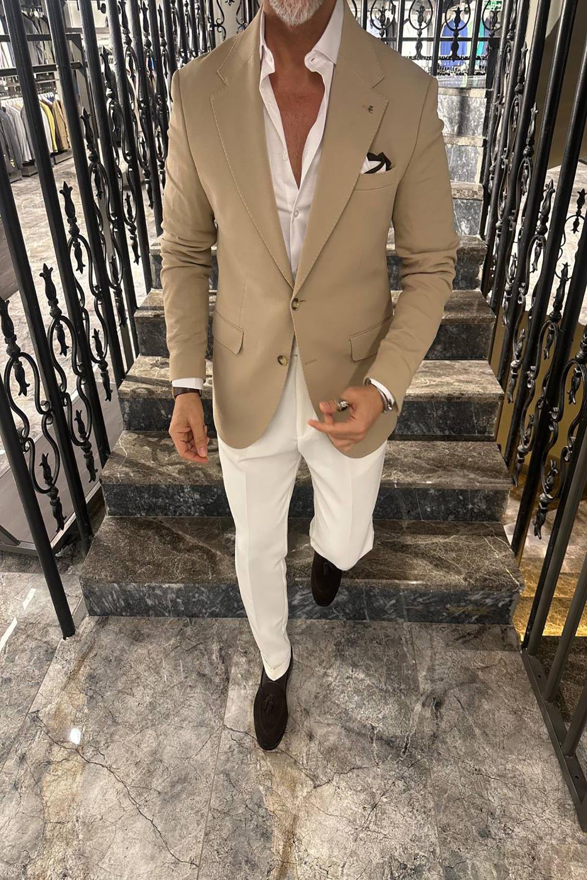 WIDE COLLAR JACKET