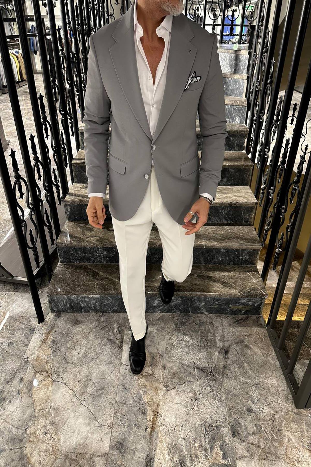 WIDE COLLAR JACKET