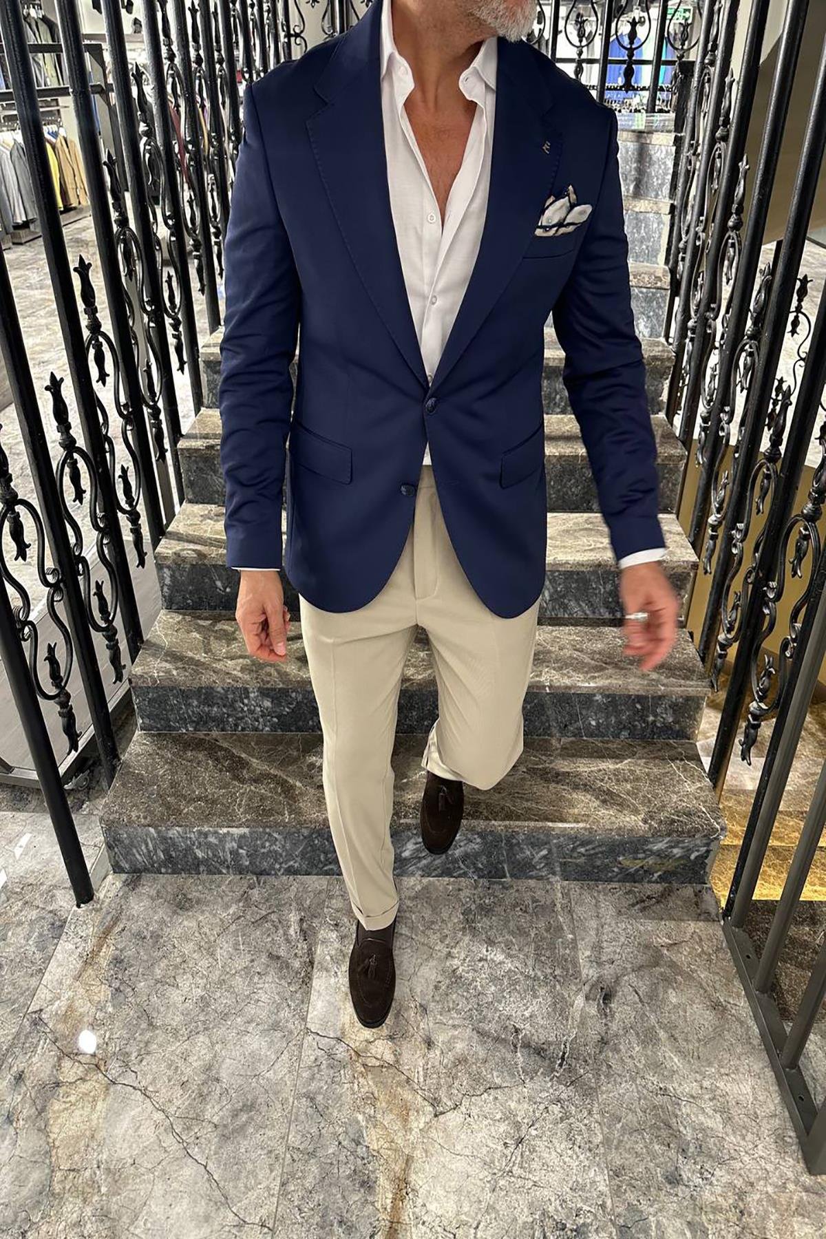 WIDE COLLAR JACKET