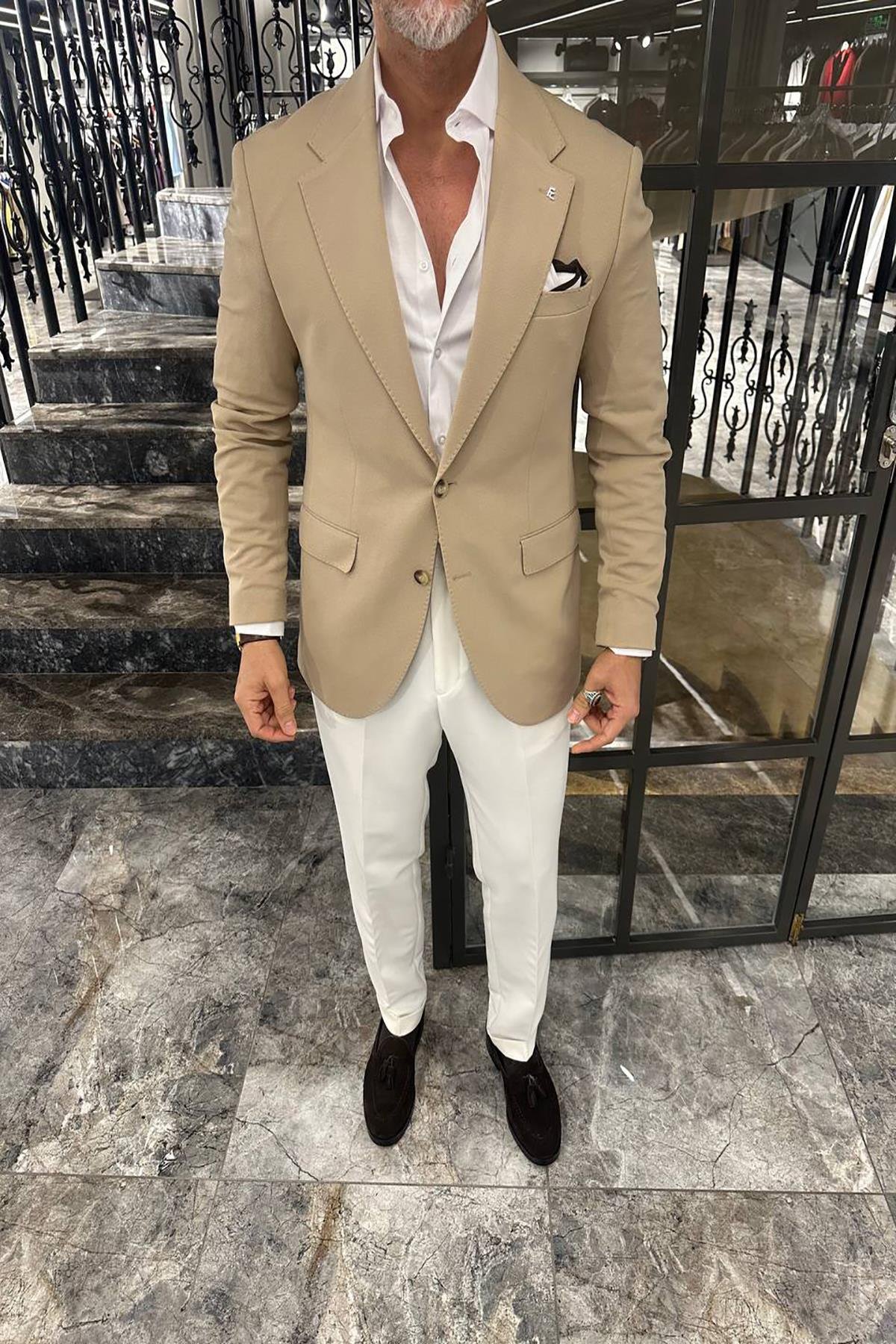 WIDE COLLAR JACKET