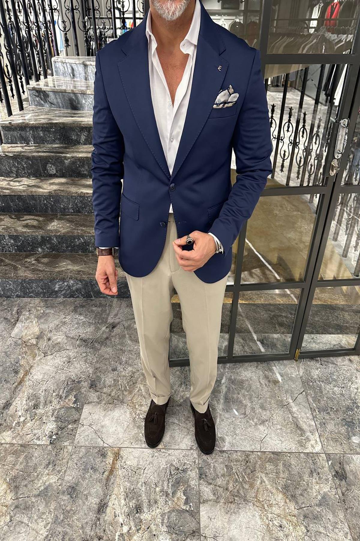 WIDE COLLAR JACKET