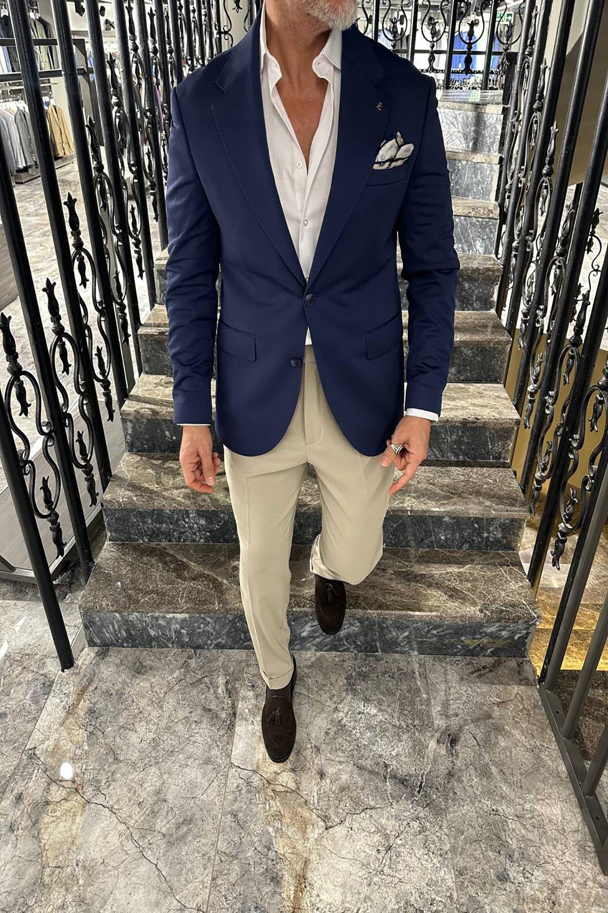 WIDE COLLAR JACKET