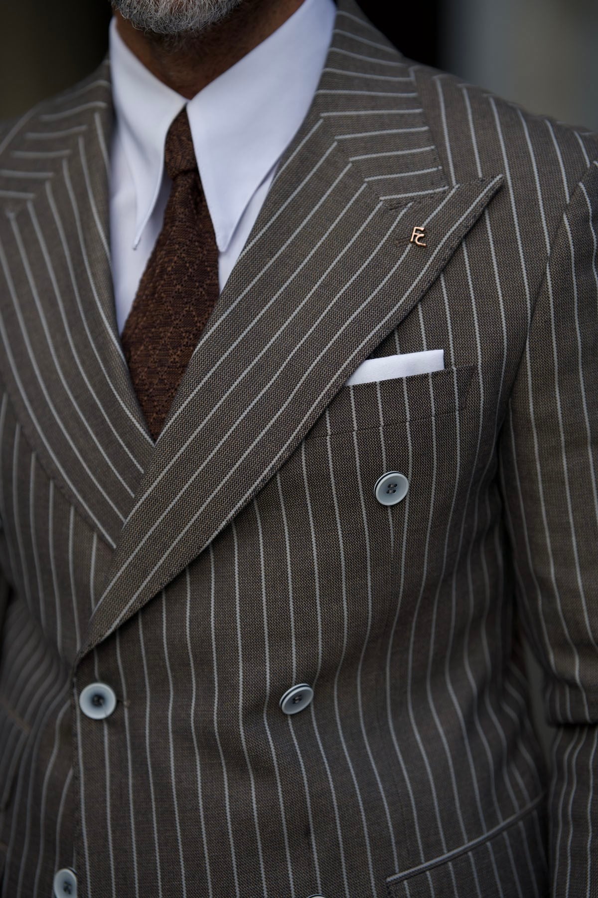BROWN DOUBLE BREASTED SUIT SLIM-FIT