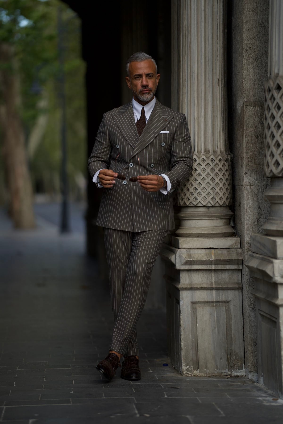 BROWN DOUBLE BREASTED SUIT SLIM-FIT