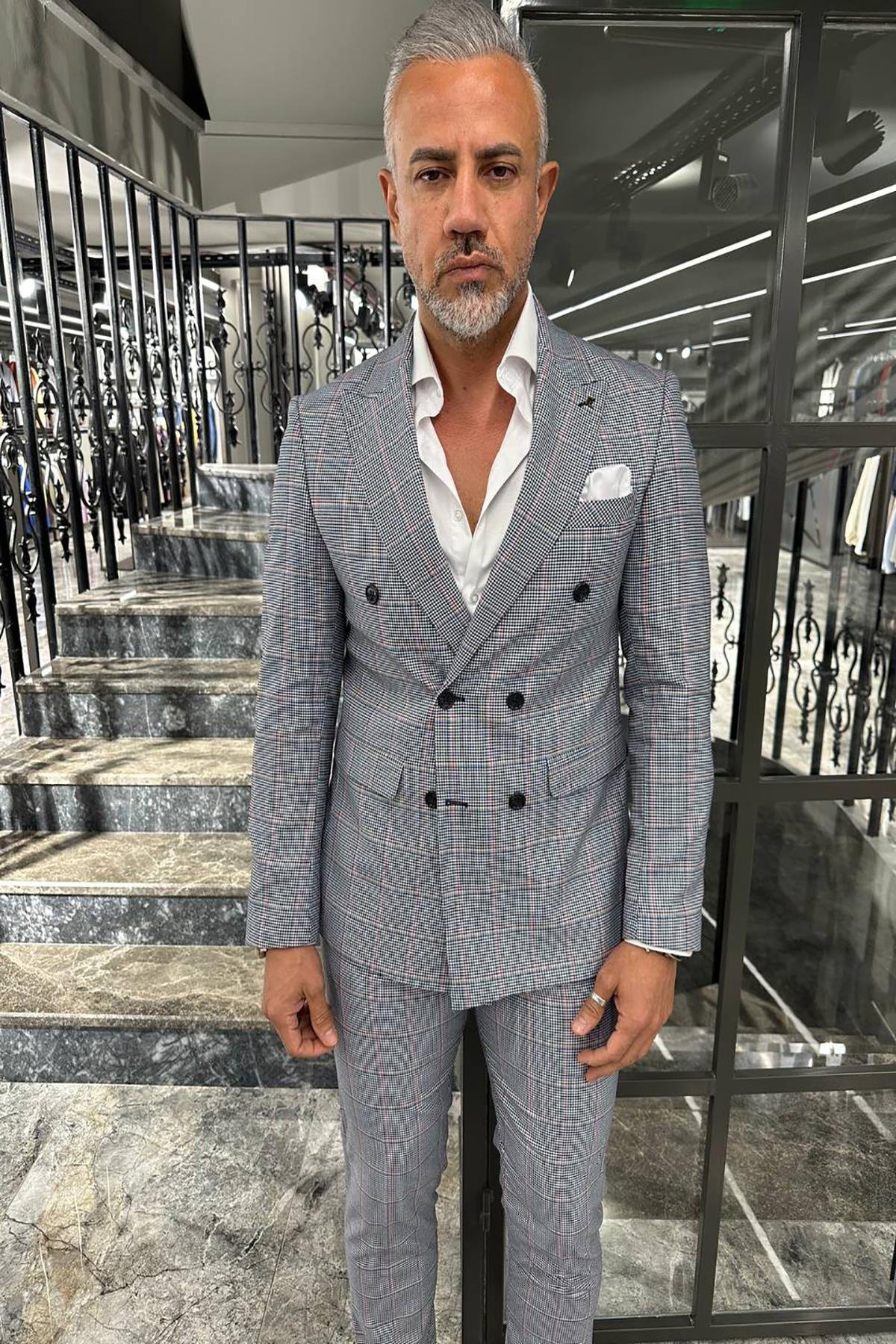 SELF PATTERNED NAVY BLUE SUIT