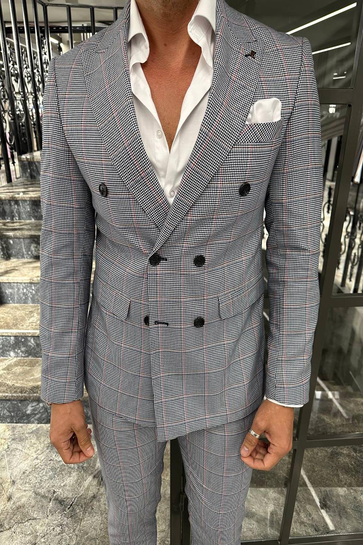 SELF PATTERNED NAVY BLUE SUIT