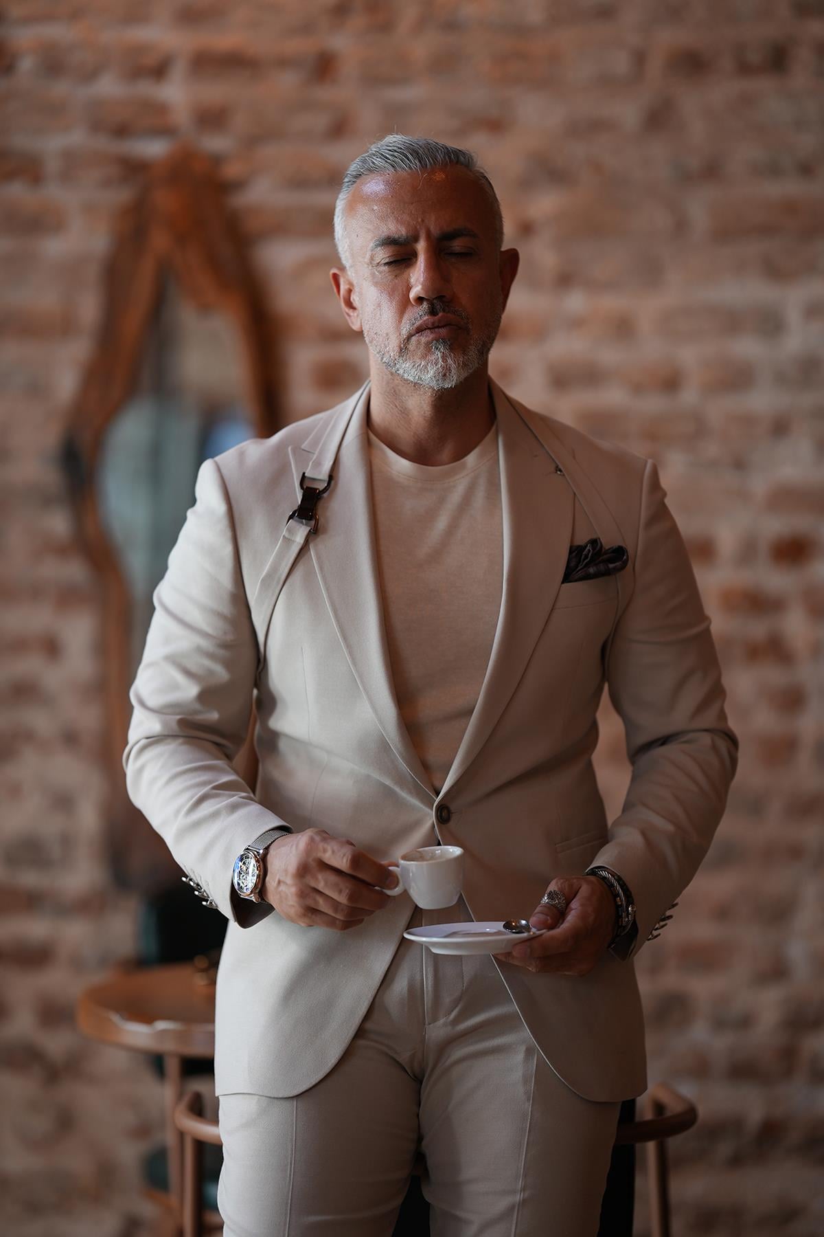  OMUZDAN TOKALI ŞERİTLİ PREMİUM TAKIM ELBİSE 