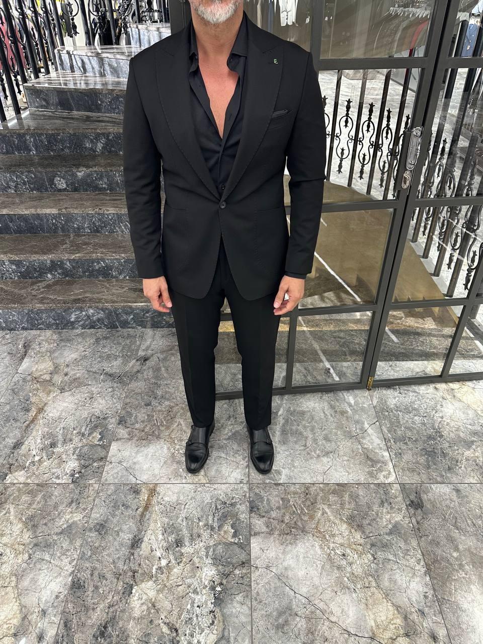 SİVRİ YAKA TAKIM ELBİSE