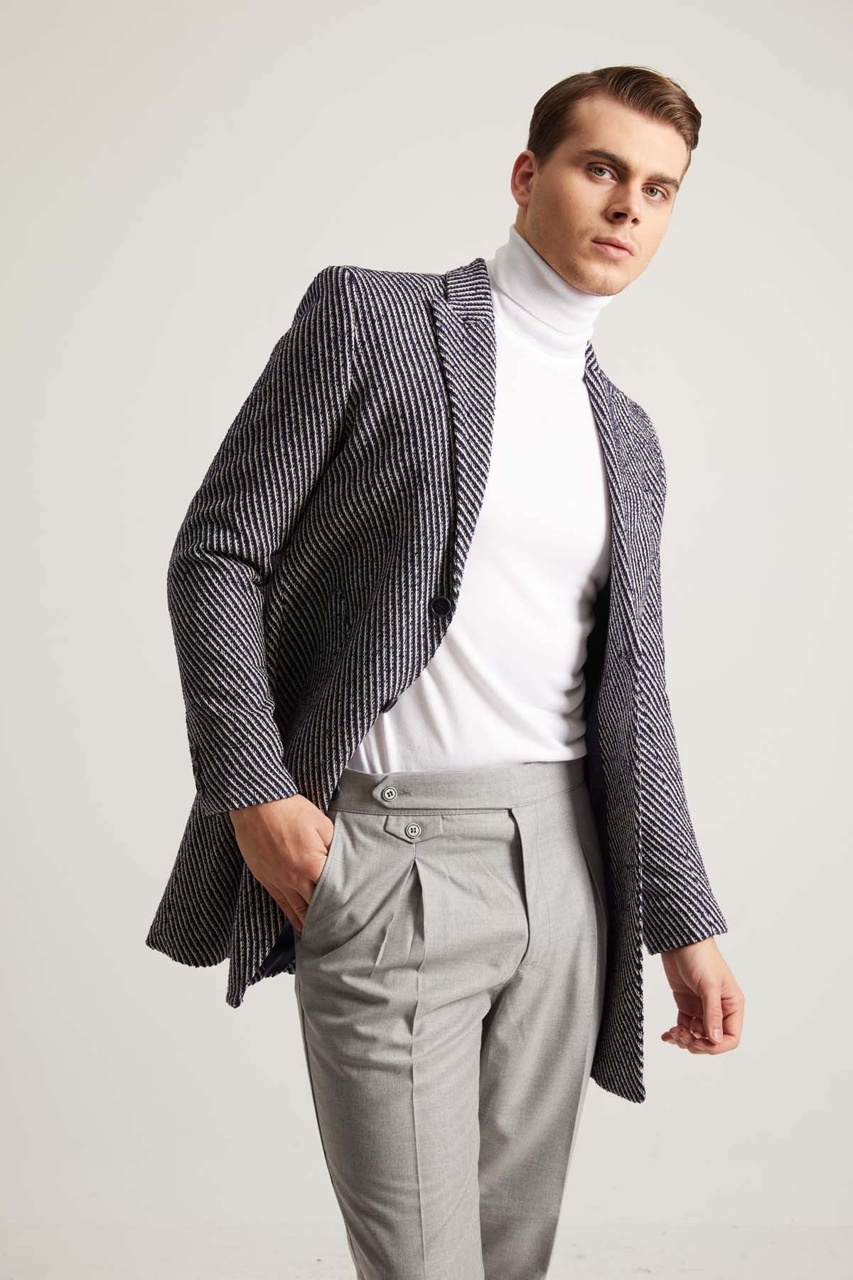 SHARP COLLAR THREE BUTTONS THİGH HİGH CACHET COAT - SLIM FIT
