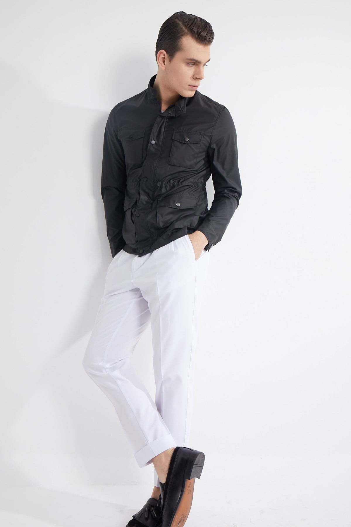 SiYAH HAKİM YAKA DÖRT CEP KÖRÜKLÜ ERKEK MONT - SLIM FIT