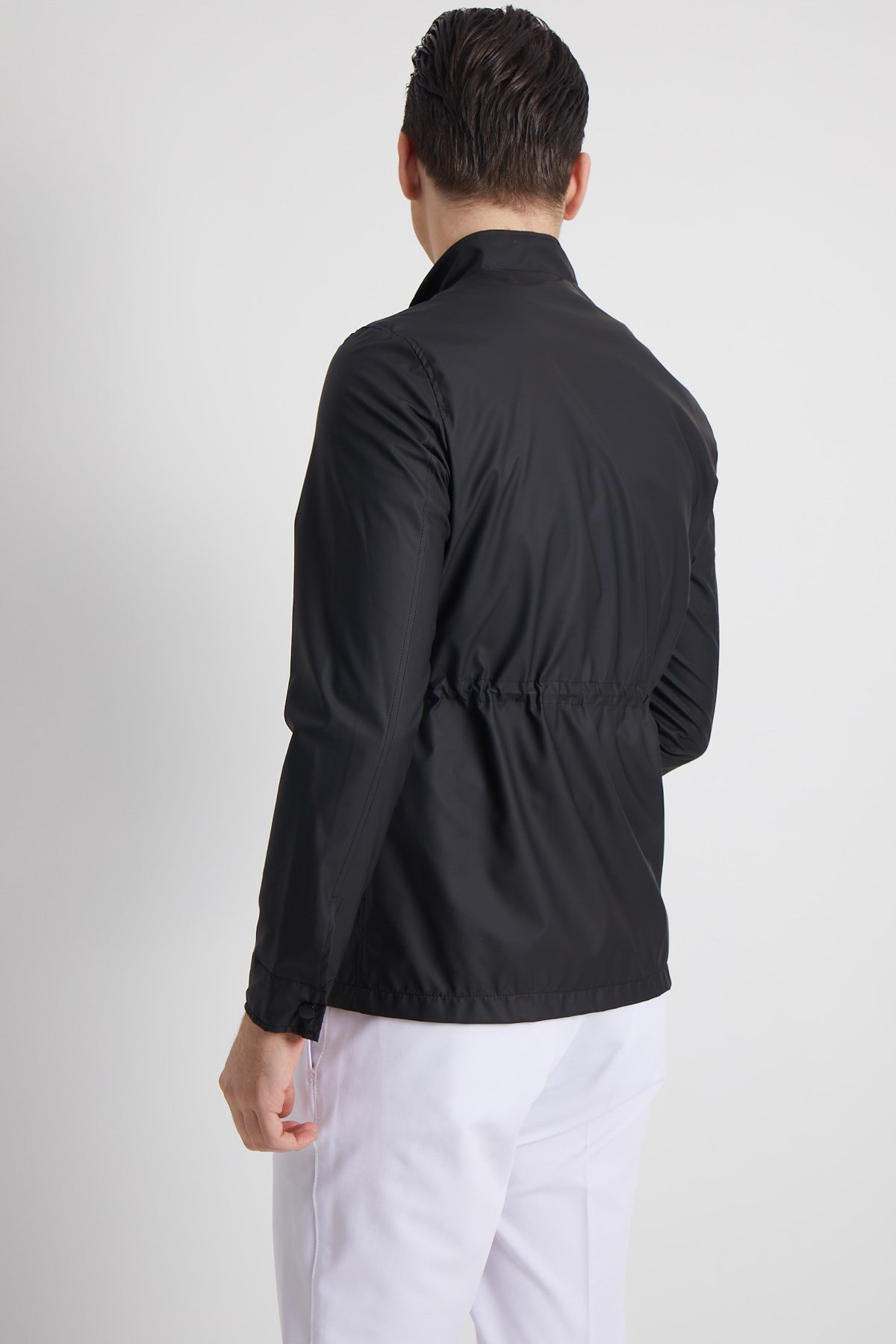 SiYAH HAKİM YAKA DÖRT CEP KÖRÜKLÜ ERKEK MONT - SLIM FIT