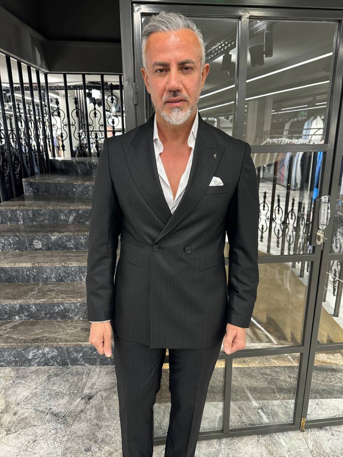  KRUVAZE ÇİZGİLİ TAKIM ELBİSE 