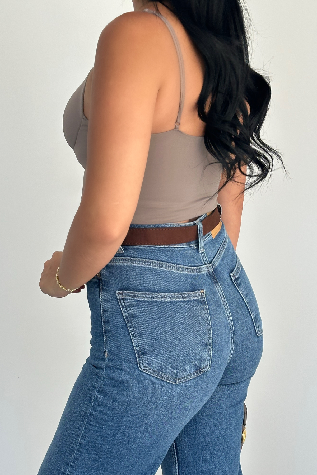 PREMİUM EKSTRA YÜKSEK BEL KEMERLİ MİD BLUE WİDE LEG JEAN