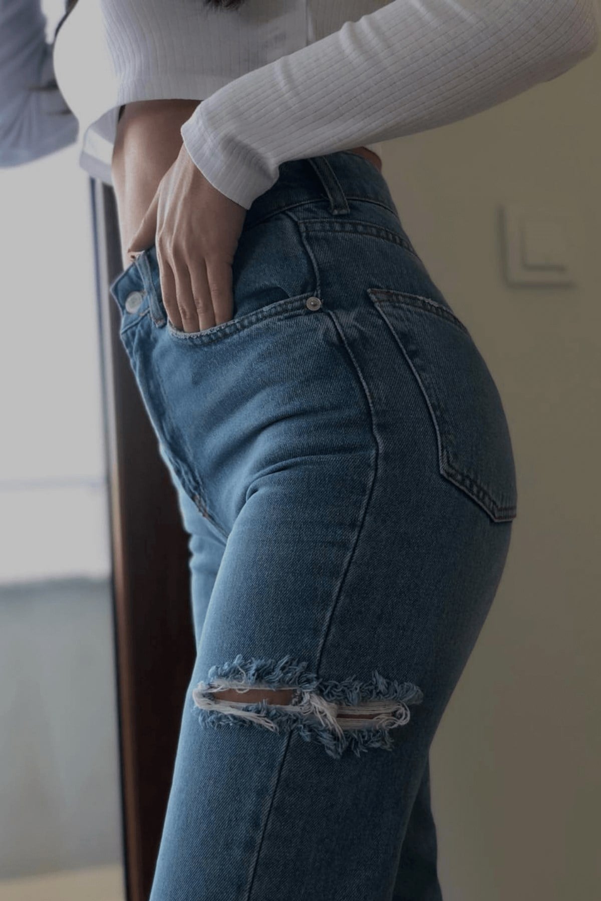 YIRTIK DETAY JEAN 