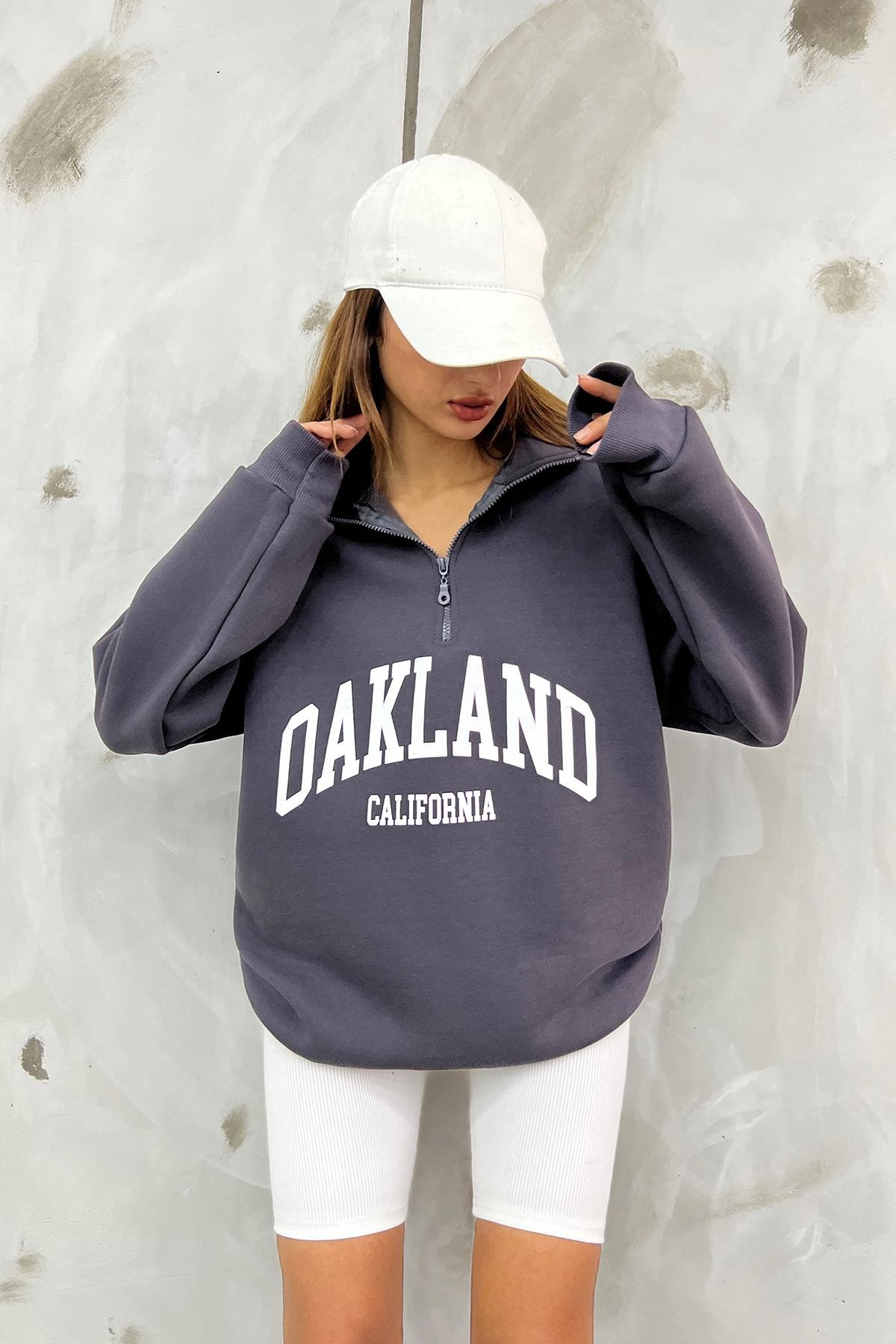 Antrasit Oakland Baskılı Fermuarlı SweatSun VictoriaAntrasit Oakland Baskılı Fermuarlı Sweat