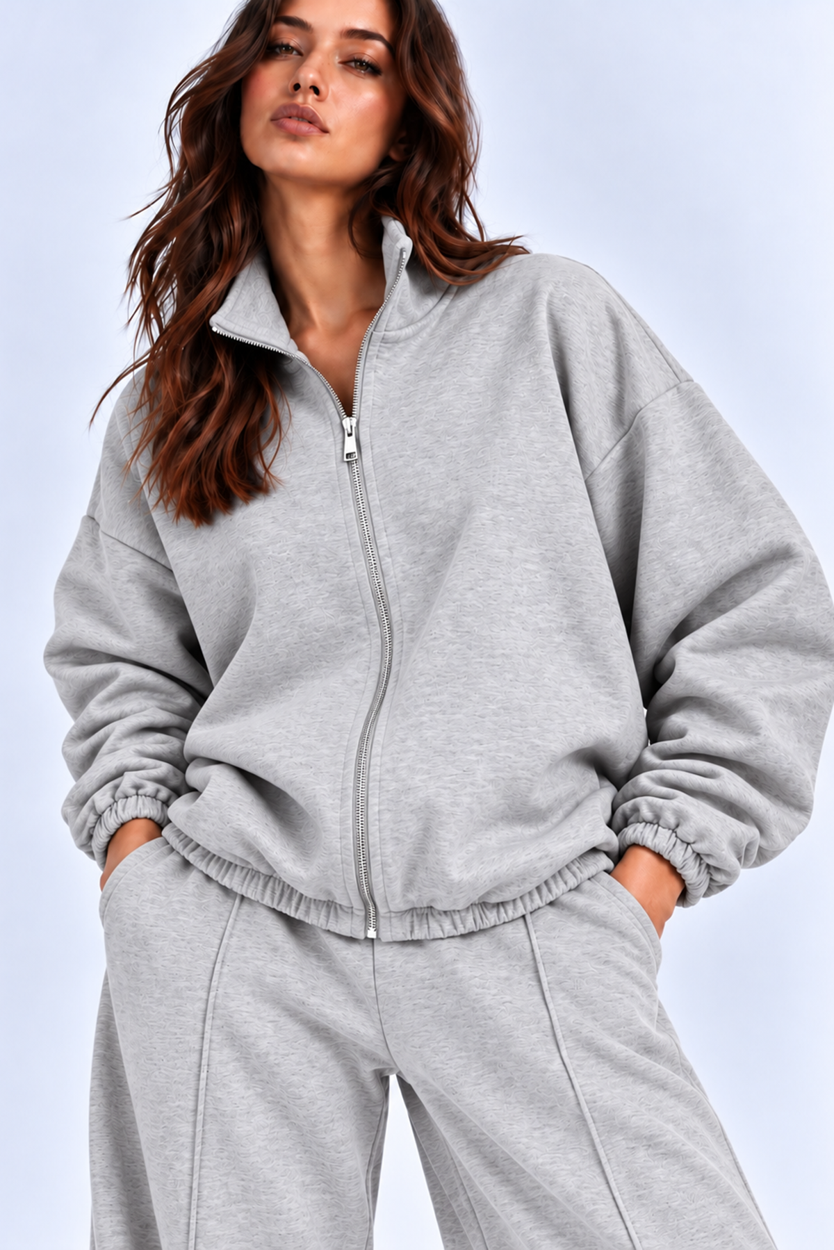 GRİ 3 Iplik Içi Şardonlu Dik Yaka Demir Fermuarlı Oversize SweatshirtSun VictoriaGRİ 3 Iplik Içi Şardonlu Dik Yaka Demir Fermuarlı Oversize Sweatshirt