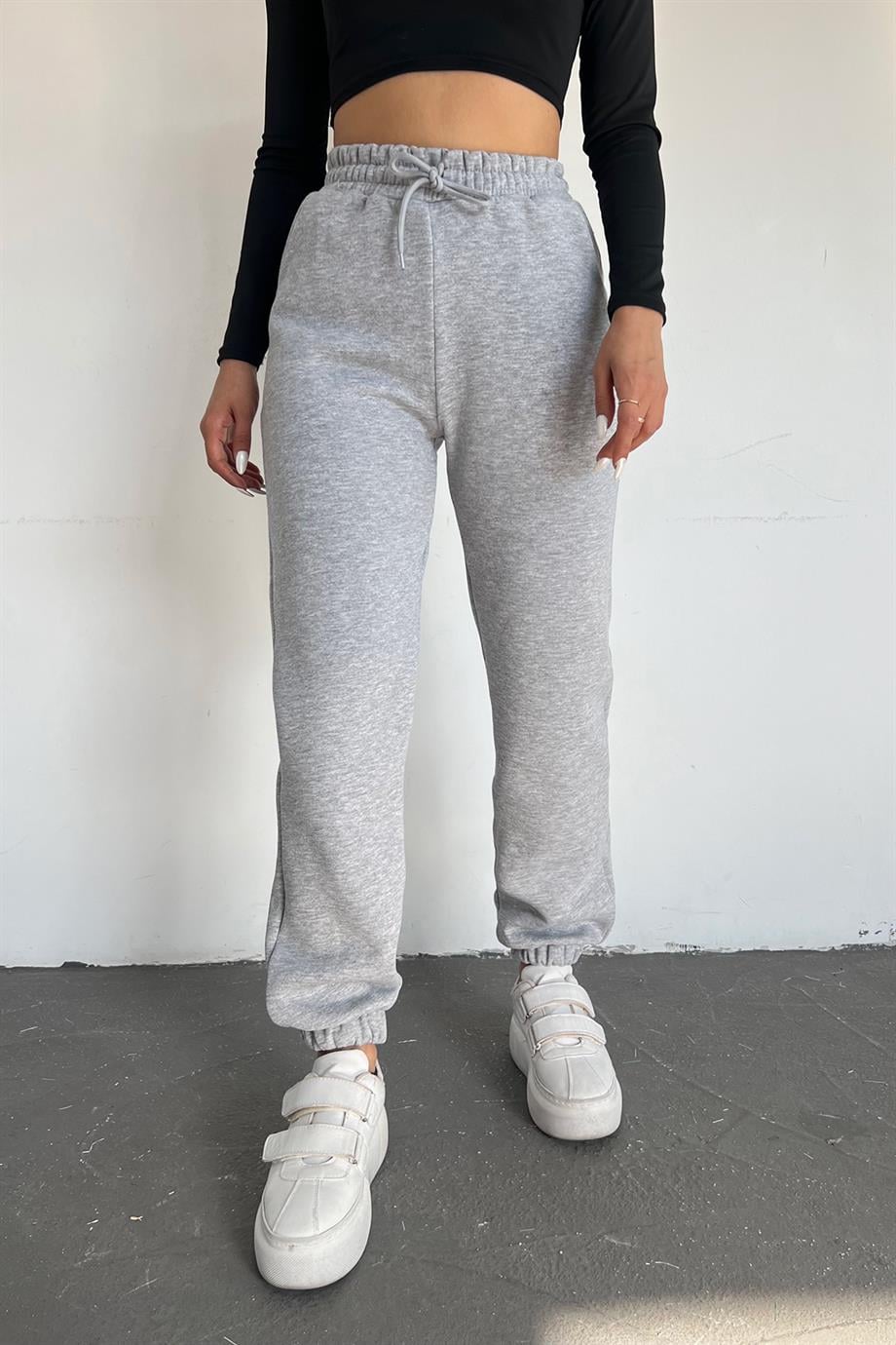 Gri 3 İplik Polarlı Jogger EşofmanSun VictoriaGri 3 İplik Polarlı Jogger Eşofman