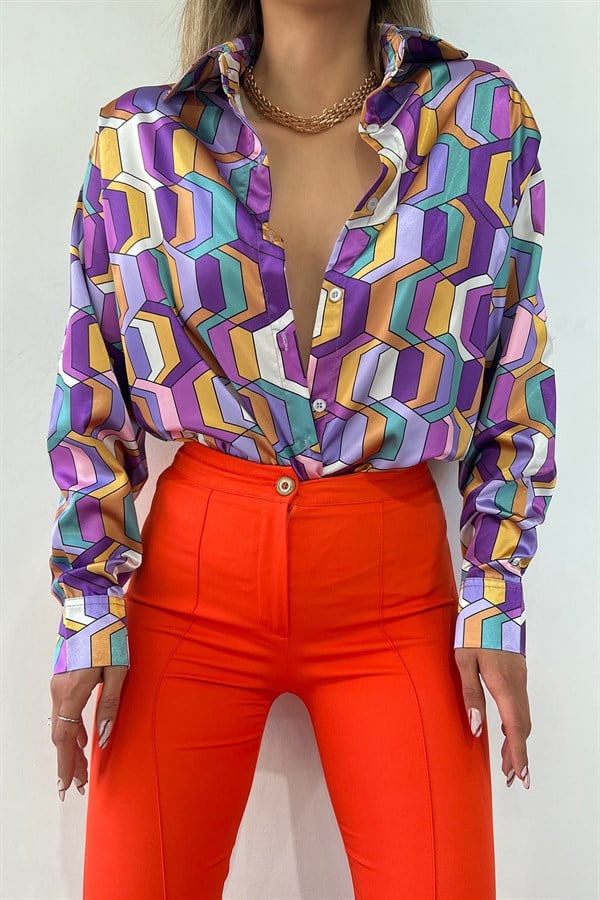 Kadın Renkli Desenli Oversize GömlekSun VictoriaKadın Renkli Desenli Oversize Gömlek